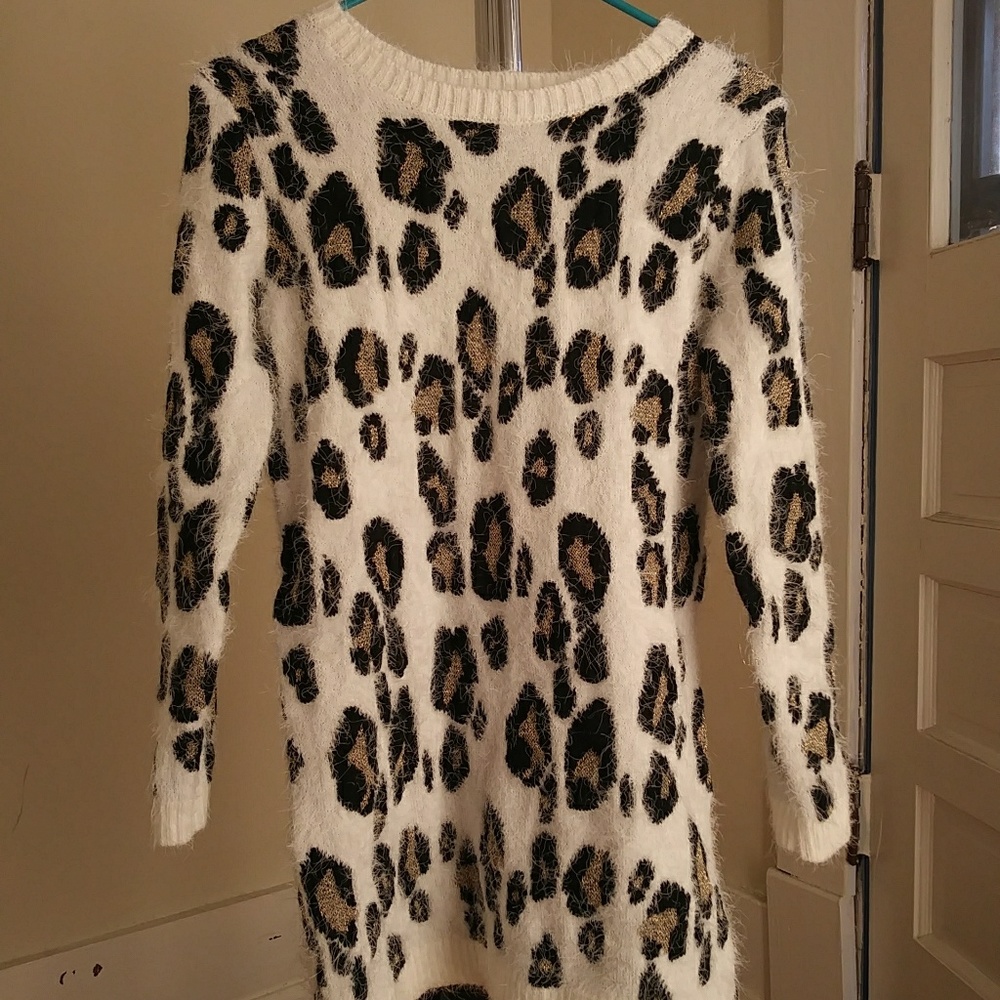 NWOT Girls' Animal Print Sweater